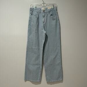 Universal Thread Women's Railroad Stripe Wide Leg high rise Size 4